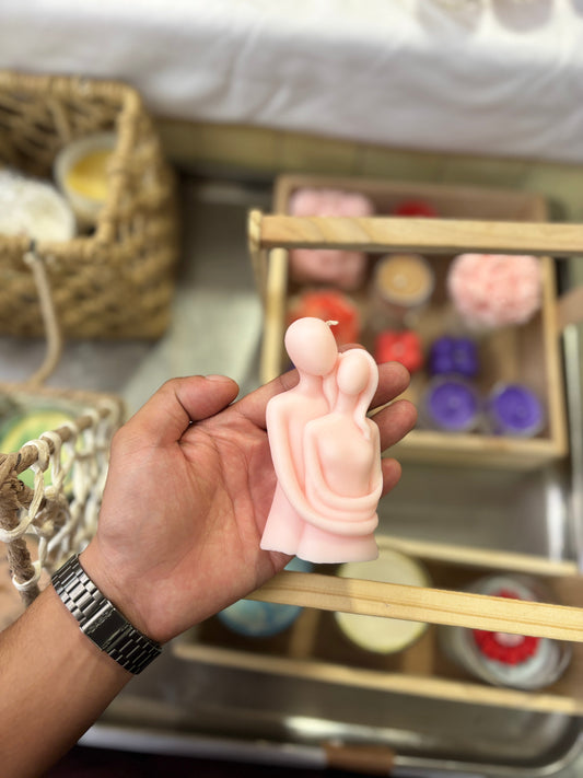 Couple Hug Candle – Romantic Sculpture Candle for Gifting & Decor | Diyaloom Diyaloom