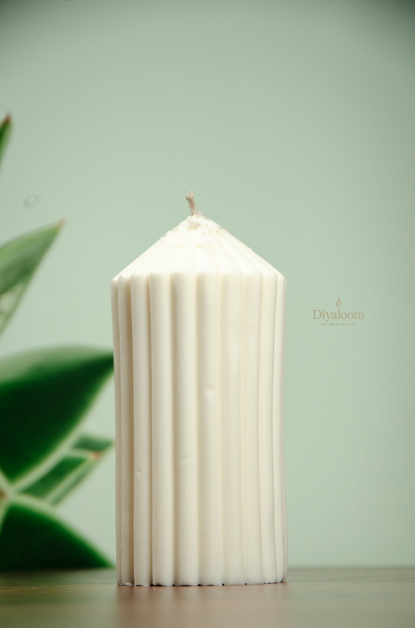 Tomb Pillar – Ribbed Soy Wax Candle Diyaloom